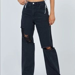 High rise boyfriend jeans